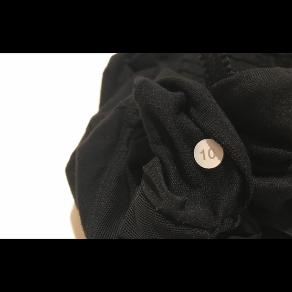 Lululemon Fouette Tank Top Yoga size 10 Black - Picture 5 of 5